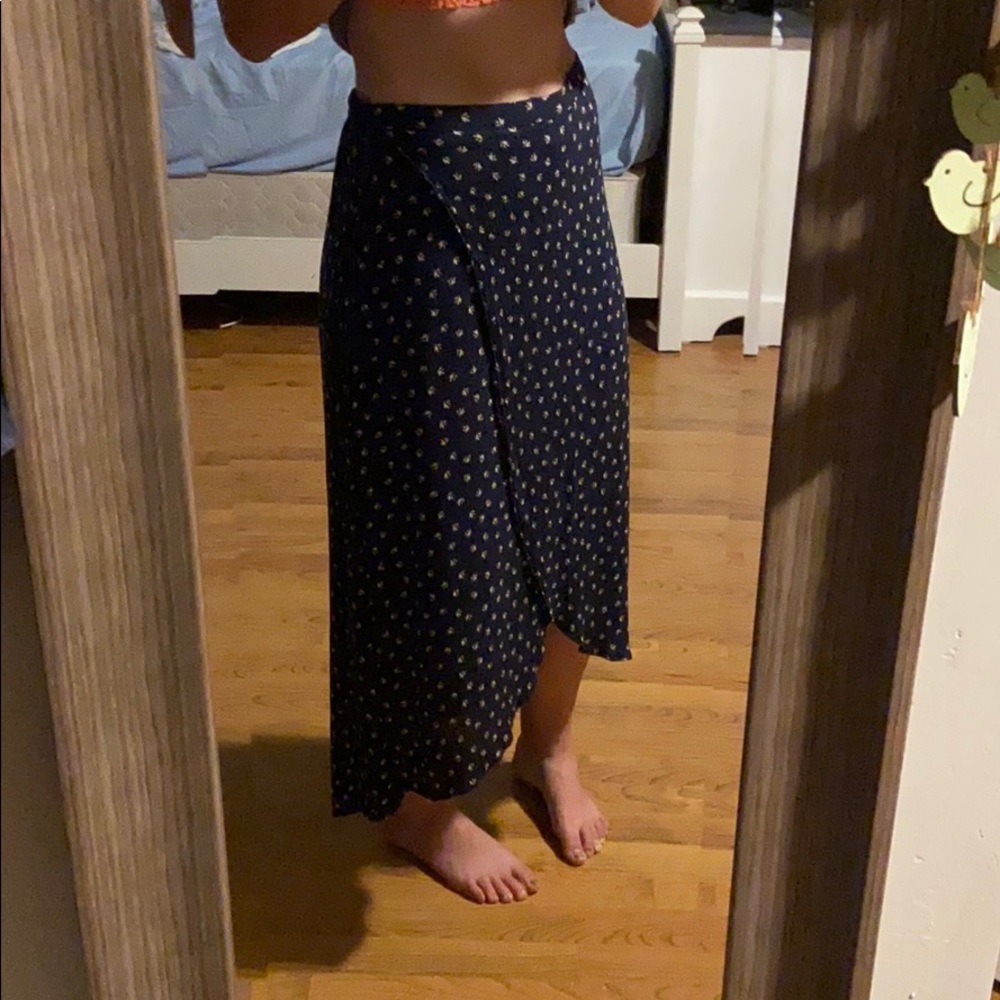 Women’s wrap skirt